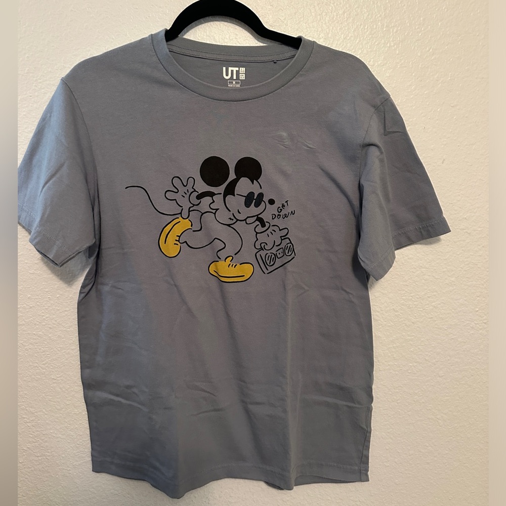 Uniqlo Disney shirt